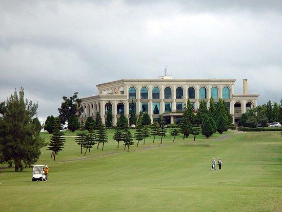 Paradise Golf Club